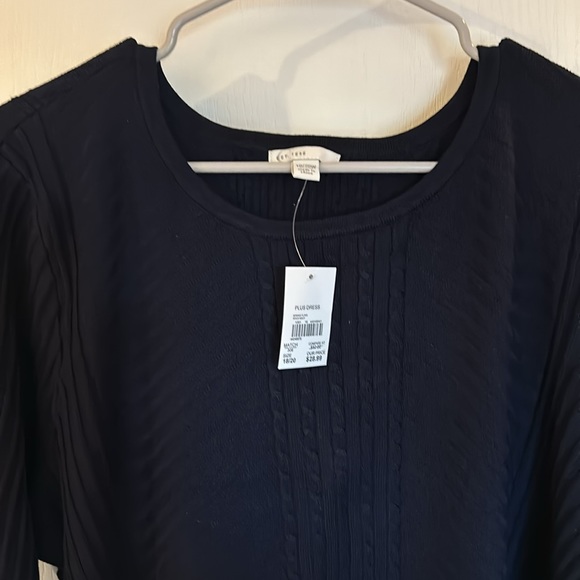 Cato’s Navy Blue blouse size 18/20 NWT - Picture 2 of 6